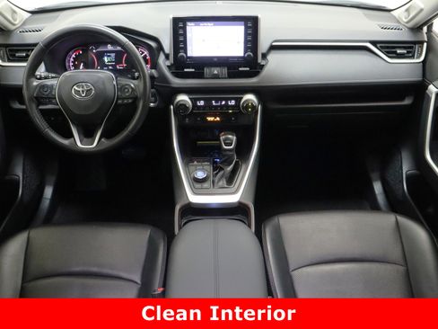 Used 2020 Toyota RAV4 Limited image 34