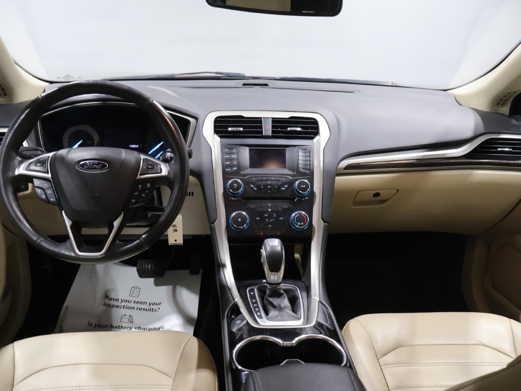 Used 2014 Ford Fusion SE w/ Equipment Group 202A FWD image 16