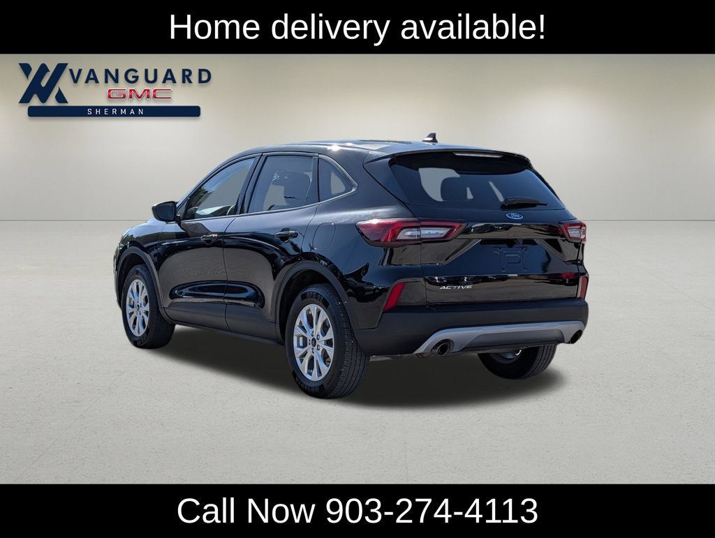 Used 2025 Ford Escape Active AWD/4WD image 4