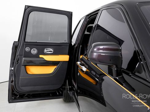 Certified 2023 Rolls-Royce Cullinan Black Badge w/ Driver's Package image 26