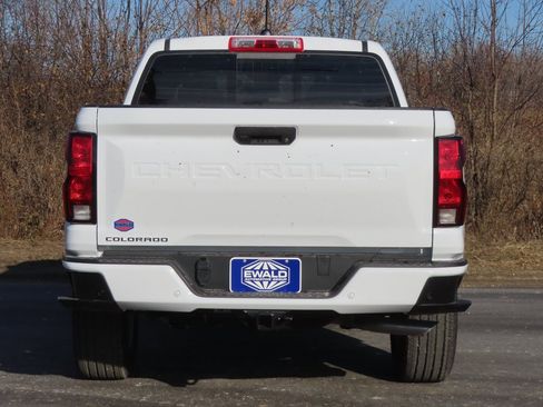 New 2026 Chevrolet Colorado LT image 18