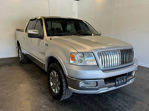 Used 2006 Lincoln Mark LT 4x4 image 3