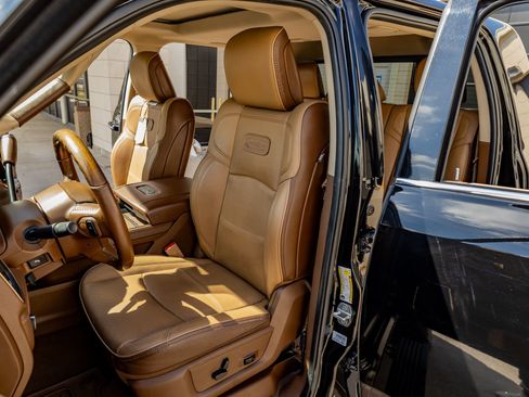 Used 2022 RAM 2500 Limited image 32