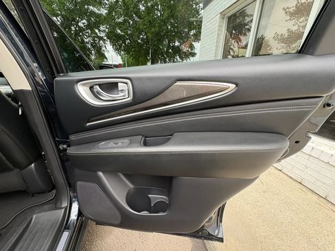 Used 2019 INFINITI QX60 Pure AWD/4WD image 19