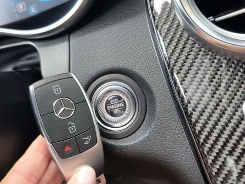 Certified 2022 Mercedes-Benz GLC 43 AMG 4MATIC image 23