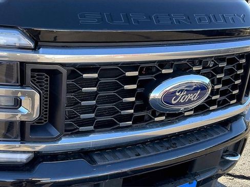 Used 2024 Ford F450 Limited w/ FX4 Off-Road Package image 31