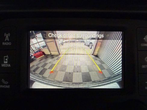 Used 2021 Jeep Wrangler Unlimited Sport AWD/4WD image 22