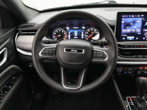 Used 2023 Jeep Compass Sport AWD/4WD image 13