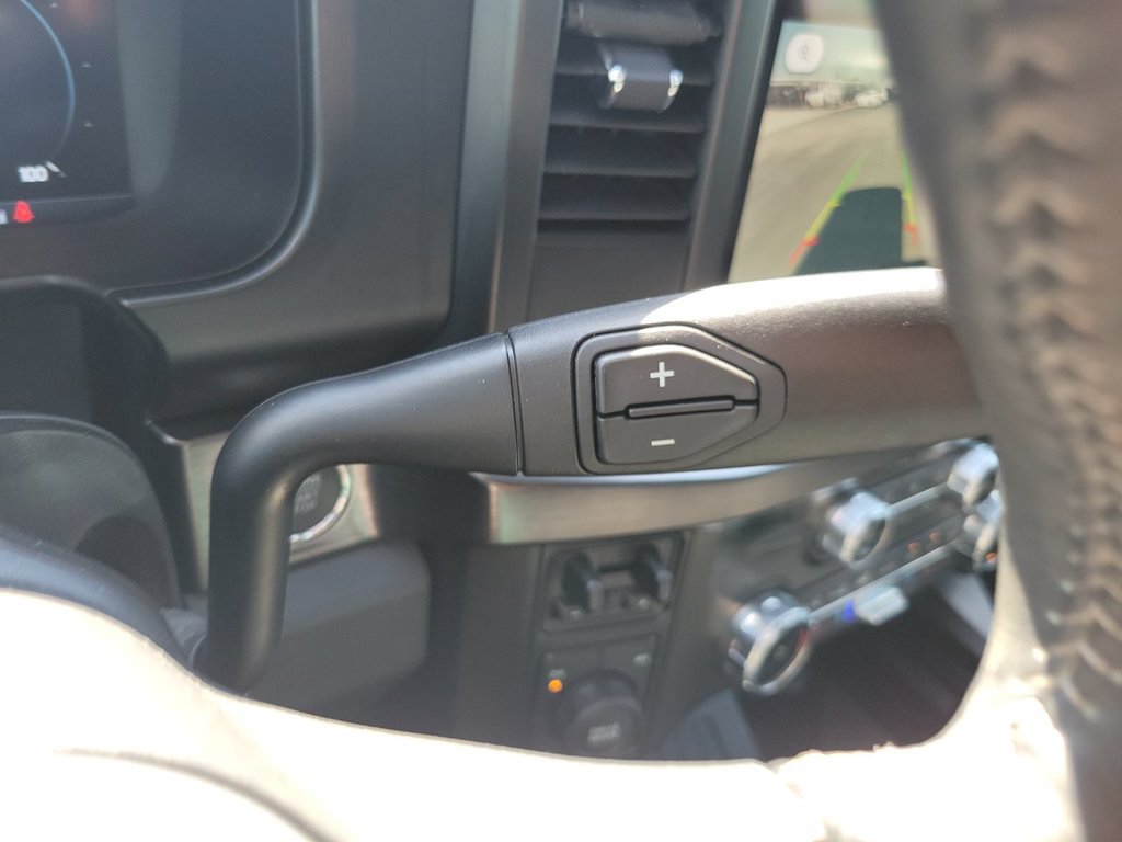 Used 2023 Ford F250 Lariat w/ Black Appearance Package AWD/4WD image 16