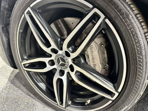 Used 2019 Mercedes-Benz E 300 4MATIC w/ Driver Assistance Package image 9