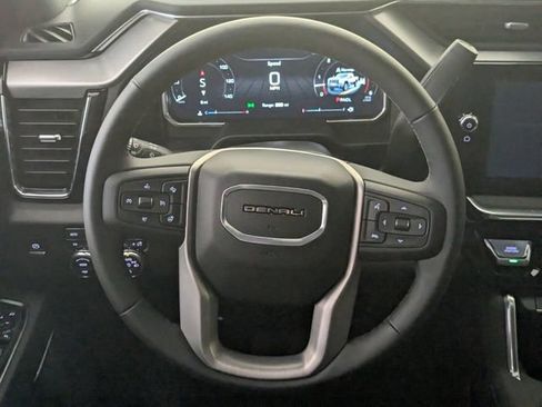 New 2026 GMC Sierra 2500 Denali w/ Technology Package AWD/4WD image 8