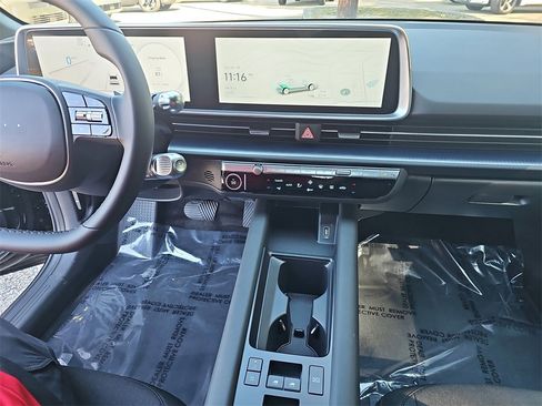 New 2025 Hyundai Ioniq 6 SE image 20