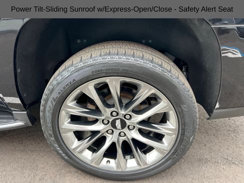 Used 2020 Cadillac Escalade ESV Luxury w/ Escalade Sport Edition image 16