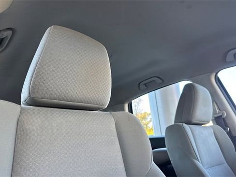 Used 2015 Honda CR-V LX image 17