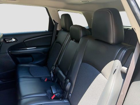 Used 2018 Dodge Journey Crossroad AWD/4WD image 24
