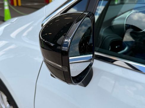 New 2026 Chrysler Pacifica Select FWD image 31