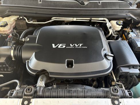Used 2018 Chevrolet Colorado LT w/ LT Convenience Package RWD image 25