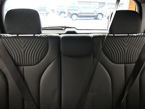 Used 2024 Hyundai Palisade Calligraphy image 17