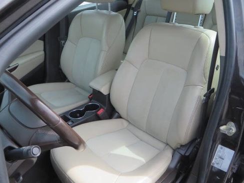 Used 2014 Buick Verano FWD image 13