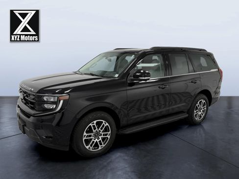 Used 2025 Ford Expedition Active AWD/4WD image 1