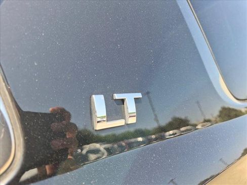 Used 2018 Chevrolet Tahoe LT w/ Luxury Package RWD image 12