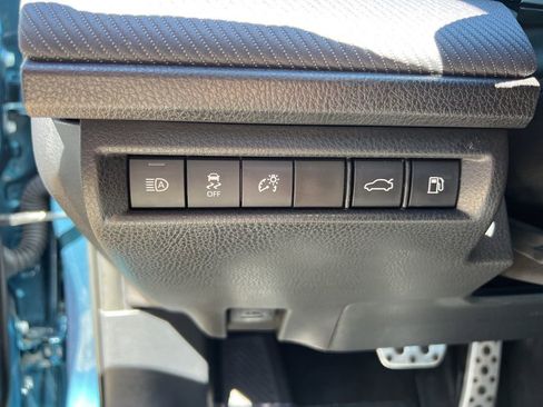 Used 2025 Toyota Camry SE image 24