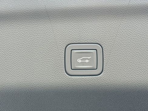 New 2026 GMC Yukon XL Denali w/ Denali Reserve Package AWD/4WD image 35