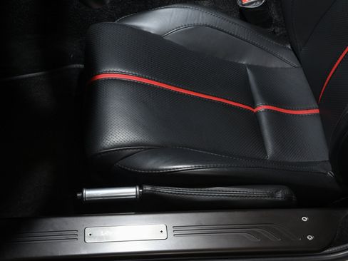 Used 2015 Aston Martin V8 Vantage GT RWD image 38
