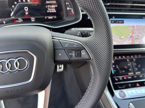 New 2026 Audi SQ7 Prestige image 19