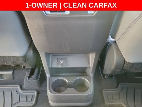 Used 2022 Toyota Sienna XLE w/ XLE Plus Package FWD image 16