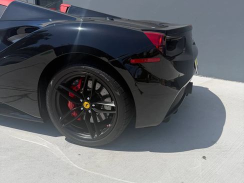 Used 2017 Ferrari 488 Spider RWD image 3