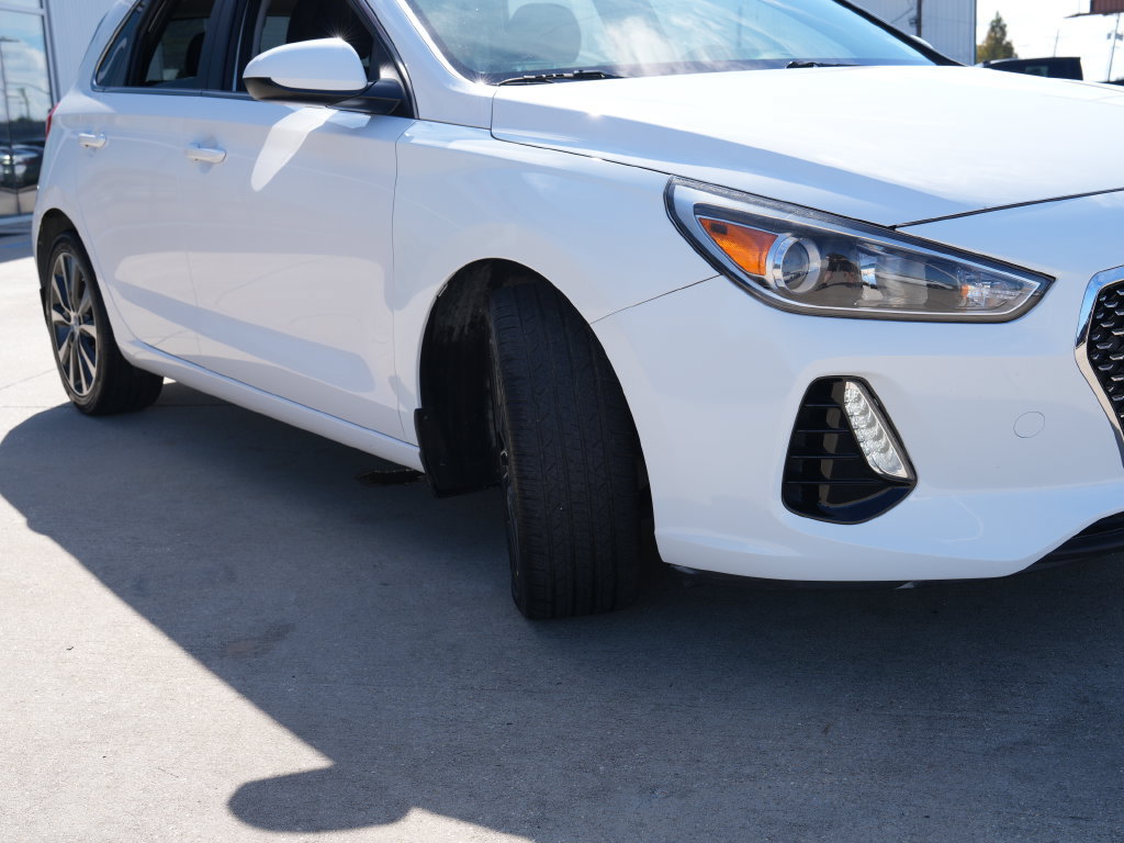Used 2018 Hyundai Elantra GT FWD image 10