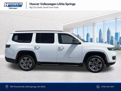Used 2024 Jeep Wagoneer Series II w/ Flexible Seating Group RWD image 29