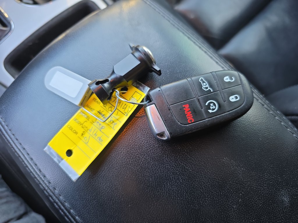 Used 2021 Jeep Grand Cherokee Limited RWD image 14