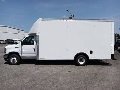 New 2027 Ford E-450 and Econoline 450 Super Duty w/ Power Equipment Group RWD image 6