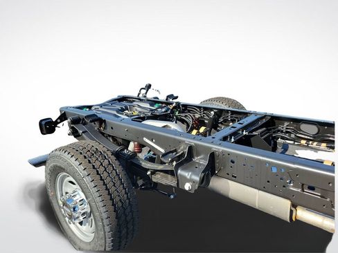 New 2026 Ford F350 XL w/ XL Chrome Package image 10