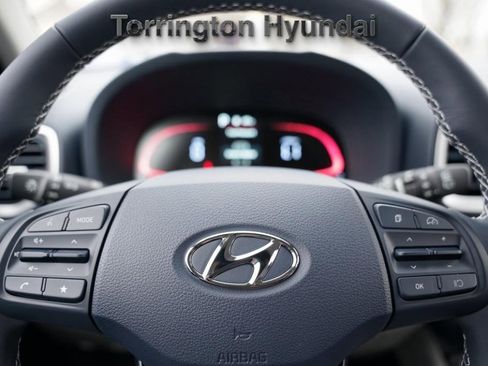 New 2025 Hyundai Venue Limited image 9