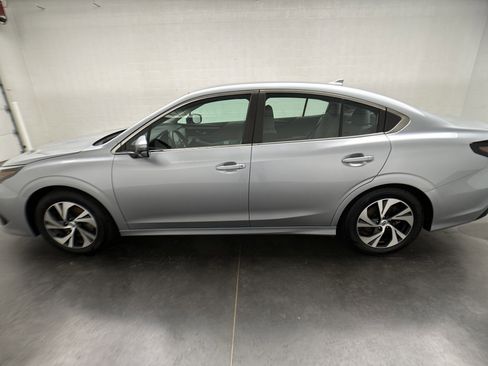 Used 2022 Subaru Legacy Premium AWD/4WD image 5
