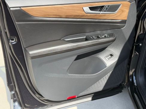 New 2026 Volkswagen Atlas SE image 11