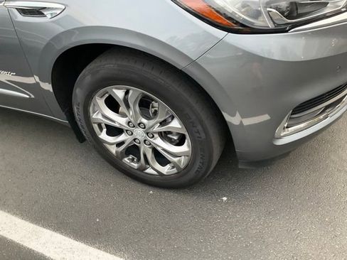 Used 2021 Buick Enclave Avenir w/ Avenir Technology Package image 3