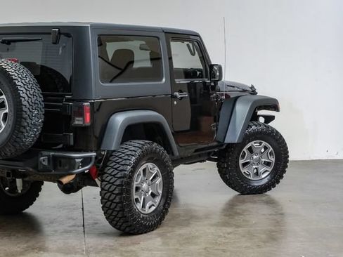 Used 2015 Jeep Wrangler Rubicon w/ Power Convenience Group AWD/4WD image 14