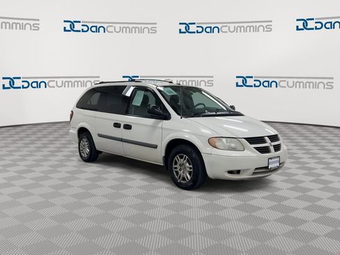 Used 2007 Dodge Grand Caravan SE w/ Popular Equipment Group I FWD image 2