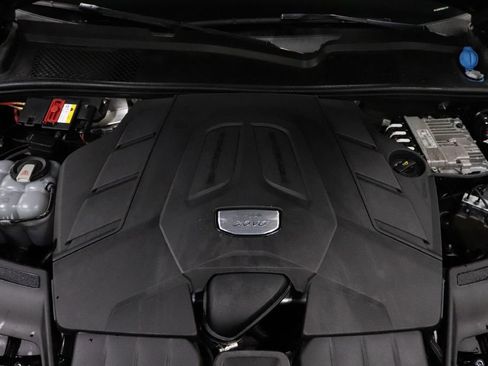 Used 2019 Porsche Cayenne image 26