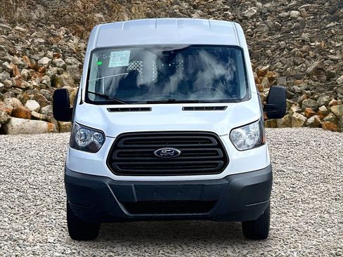 Used 2016 Ford Transit 250 130 Medium Roof RWD image 3