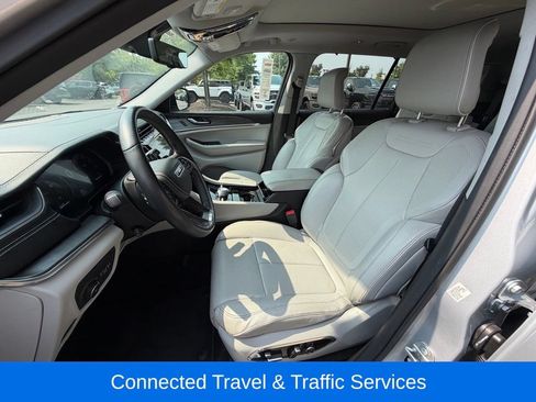 Used 2021 Jeep Grand Cherokee L Overland w/ Luxury Tech Group IV AWD/4WD image 22