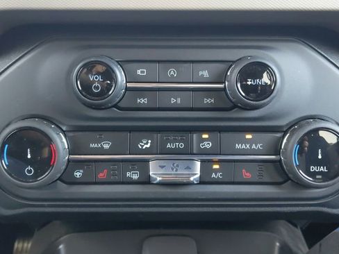 Used 2022 Ford Bronco Wildtrak AWD/4WD image 25