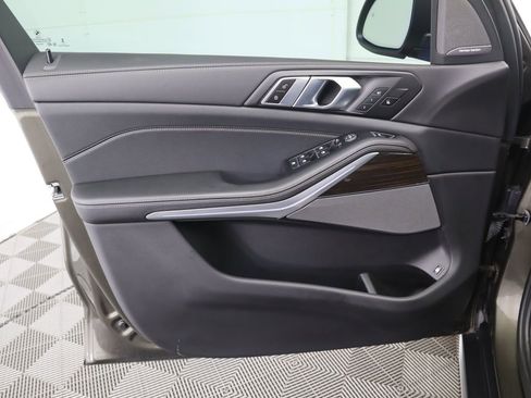 Certified 2024 BMW X5 xDrive50e w/ Premium Package image 25