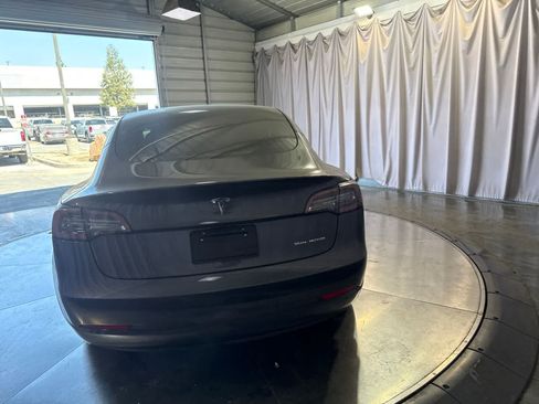 Used 2022 Tesla Model 3 Long Range AWD/4WD image 6