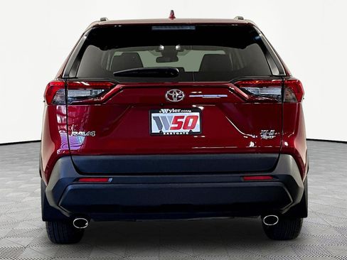 Used 2023 Toyota RAV4 XLE AWD/4WD image 5