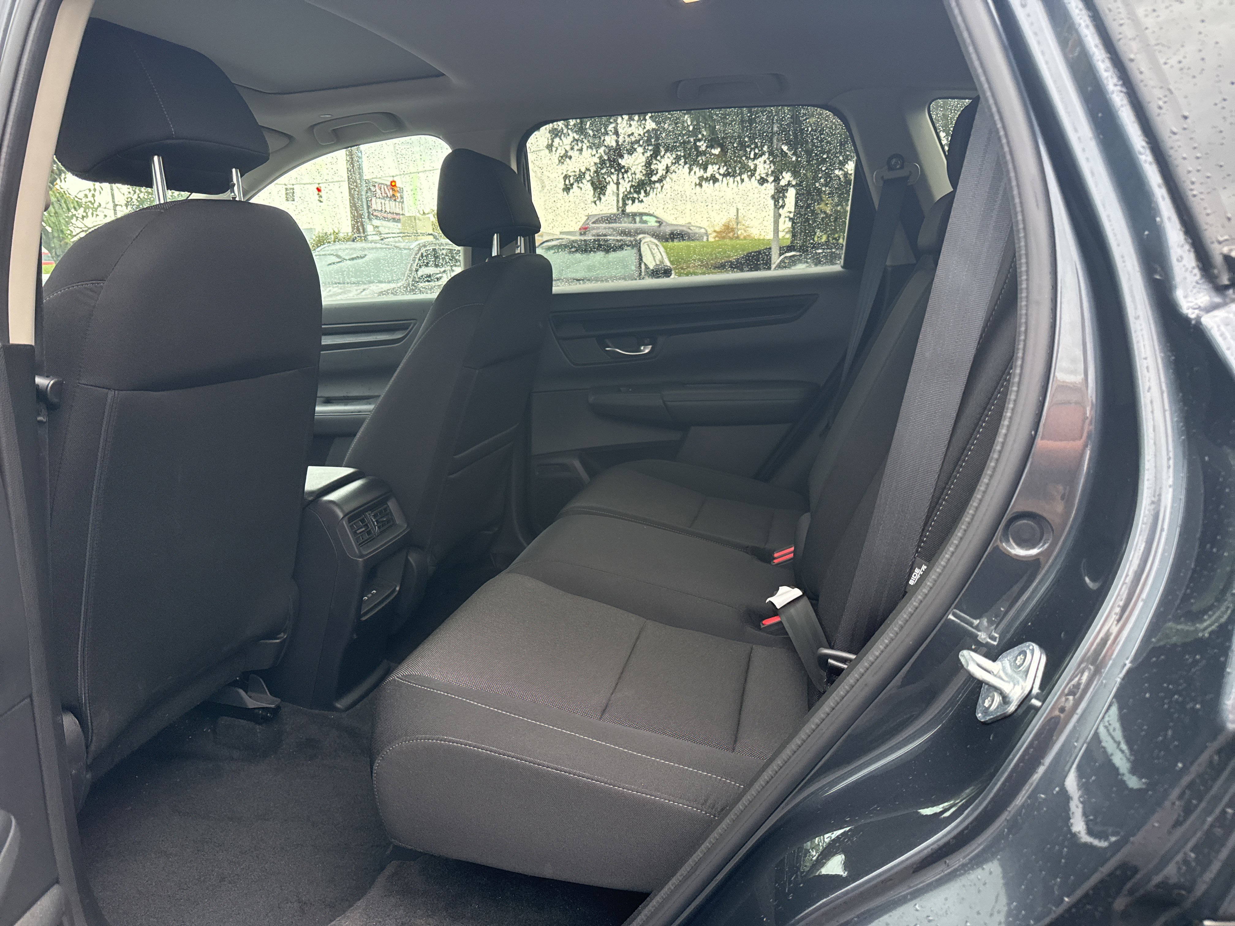 Used 2025 Honda CR-V EX image 6